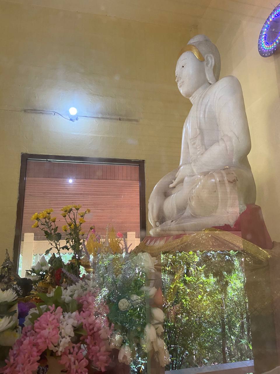 Wat Maduea Wan, Koh Phangan - Buddhist Temple