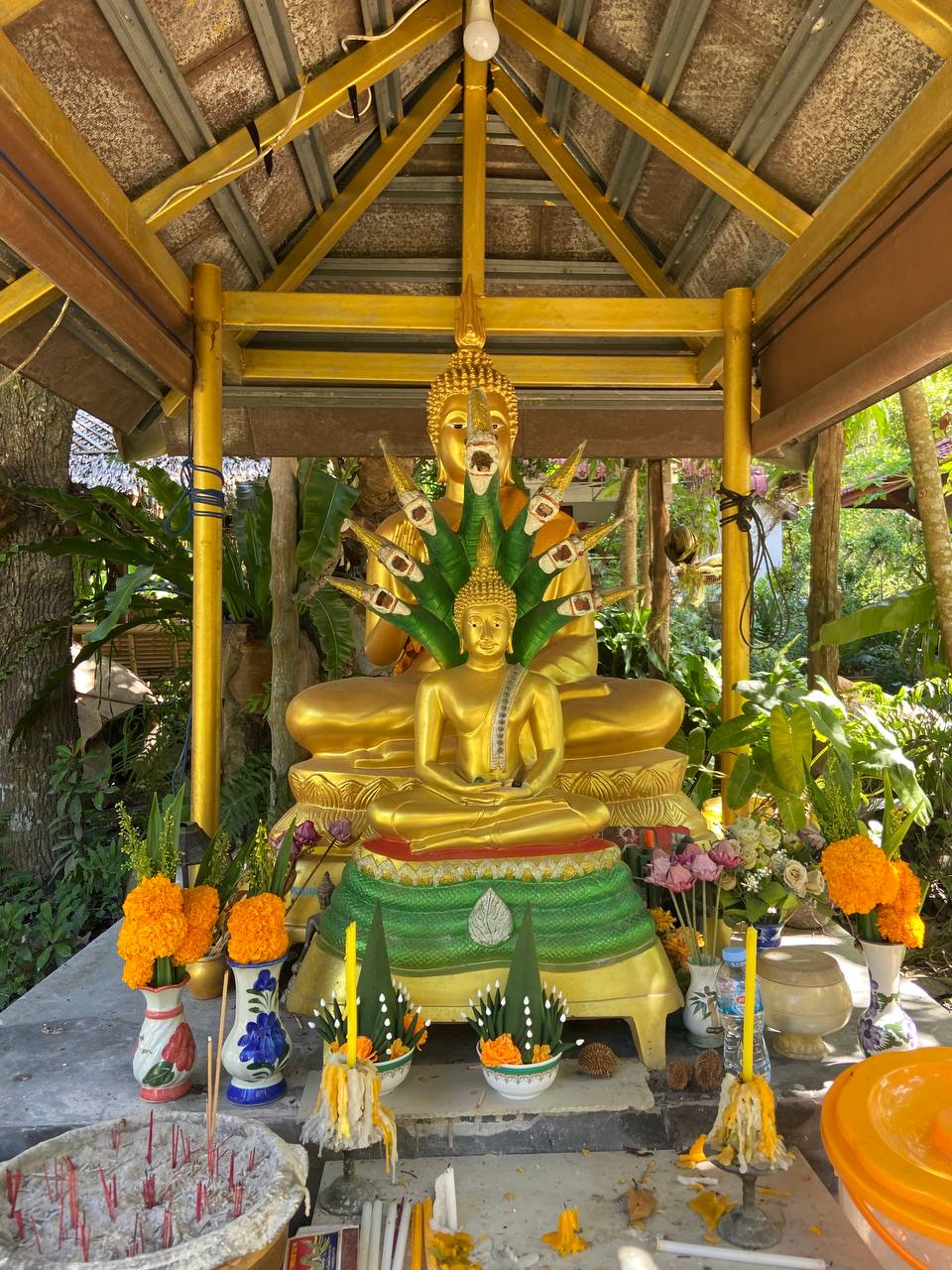 Wat Maduea Wan, Koh Phangan - Buddhist Temple