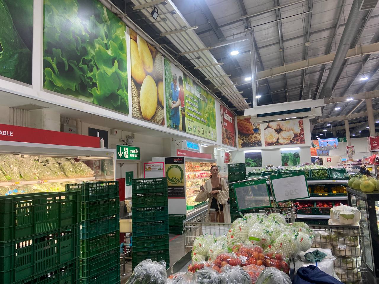 Makro Wholesale Store, Koh Phangan