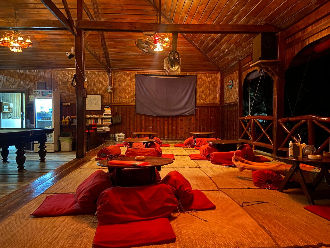 Big Blue Restaurant – Beachside dining at Haad Yuan Beach, Koh Phangan