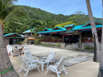 Big Blue Restaurant – Beachside dining at Haad Yuan Beach, Koh Phangan