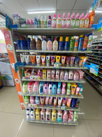 7-Eleven convenience store on Koh Phangan – 24/7 snacks and essentials