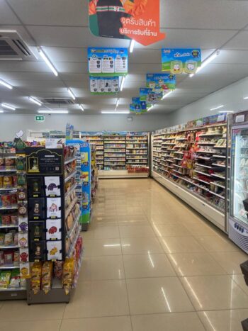 7-Eleven convenience store on Koh Phangan – 24/7 snacks and essentials