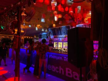Grasshopper Beach Bar – Sunset cocktails and music on Koh Phangan