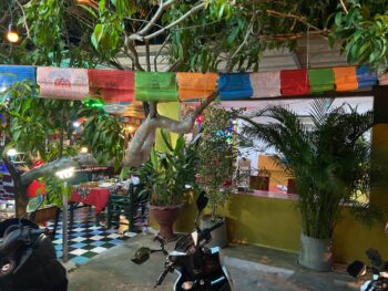 Namaskar Restaurant - Authentic Indian cuisine with flavorful curries, tandoori dishes, and naan bread.