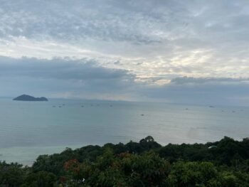 Bluerama bar and café with pool and breathtaking views of the Gulf of Siam on Koh Phangan.