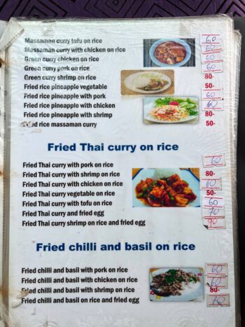 Life Style Thai Food Restaurant – Extensive menu with healthy and vegetarian-friendly options.