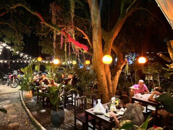 Taboon Restaurant and Cafe – Cozy spot with Middle Eastern cuisine and delightful desserts on Koh Phangan.