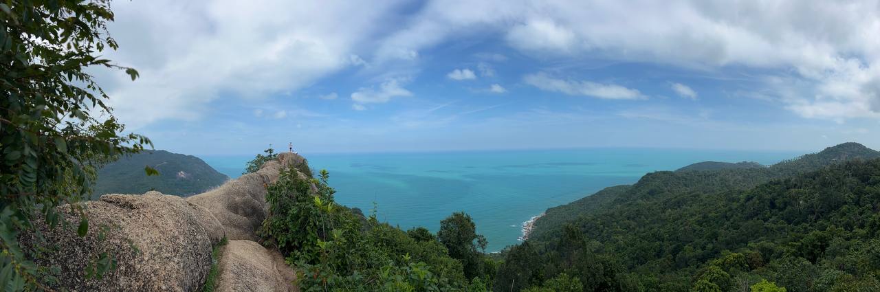 Bottle Beach Viewpoint – Stunning panoramic views of Koh Phangan from the top of the hike.