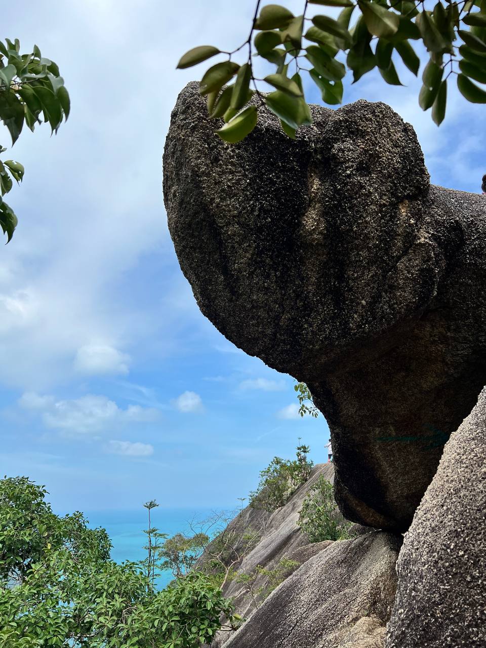 Bottle Beach Viewpoint – Stunning panoramic views of Koh Phangan from the top of the hike.