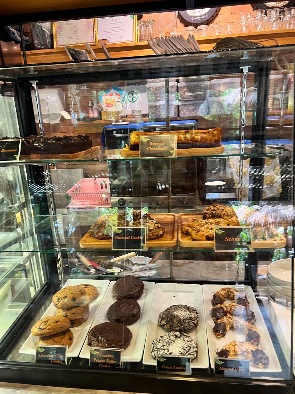 Interior and dishes at Common Grounds cafe on Koh Phangan