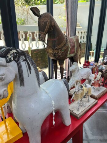 OHO+ Cafe Lounge interior with cozy seating and coffee on Koh Phangan