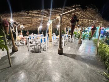 Ayurvedic fruit sherbets and Italian dishes at Dee Gusto restaurant on Koh Phangan