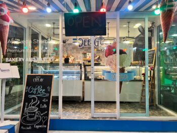 Ayurvedic fruit sherbets and Italian dishes at Dee Gusto restaurant on Koh Phangan