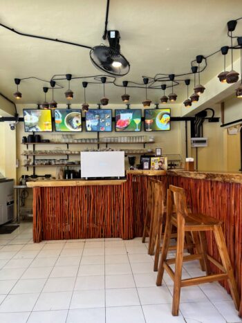 Southern Thai dishes and desserts at KON BA MAPOW on Koh Phangan