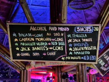 Thai food and drinks at Coco Yard Koh Phangan