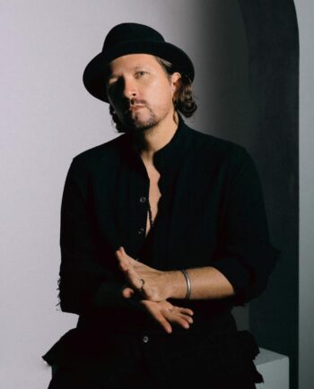 Acrobat — underground electronic music DJ (official photos)