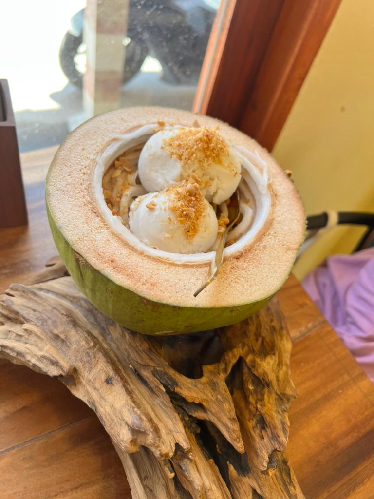 Coco Loco Ice Cream Bar & Restaurant Koh Phangan