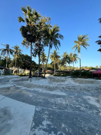 Skatepark Koh Phangan concrete ramps and skate area