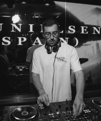 Jou Nielsen — DJ and producer (deep & melodic house)