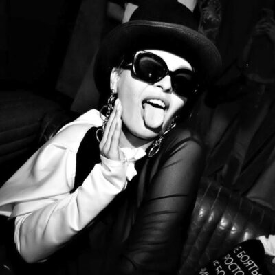 Natasha WAX performing a DJ set (Tech House / Melodic Techno)