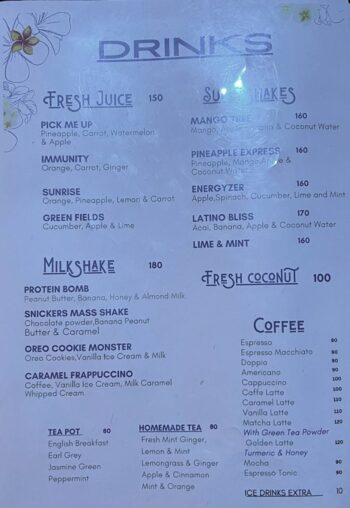 La Casa Tropicana Koh Phangan menu with Thai and international dishes