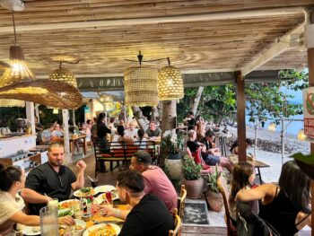 Kikekla Bar & Restaurant interior on Koh Phangan