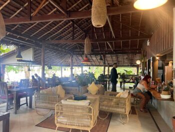 Baan Manali Beach Café Koh Phangan restaurant interior