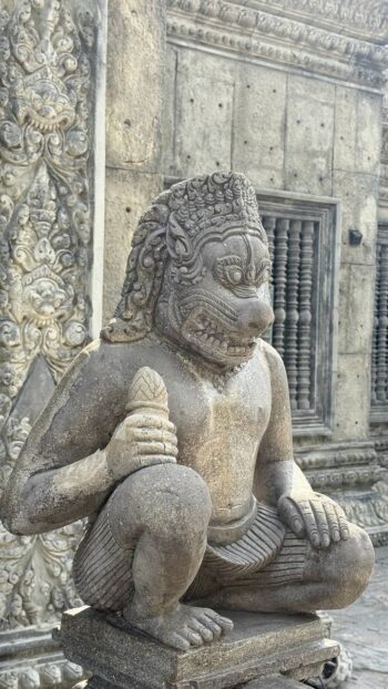 Le Palais Hotel – Abandoned hotel resembling Angkor Wat on Koh Phangan