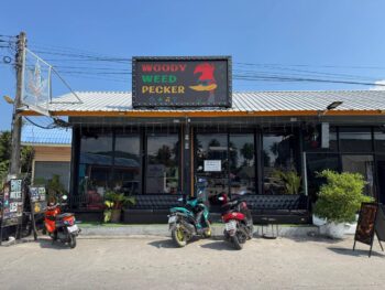 Woody Weed Pecker lounge interior on Koh Phangan