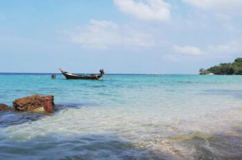 Pirate Beach – Secluded beach for yoga and relaxation on Koh Phangan