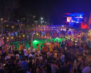 WET! Pool Party Hostel pool and bar area on Koh Phangan